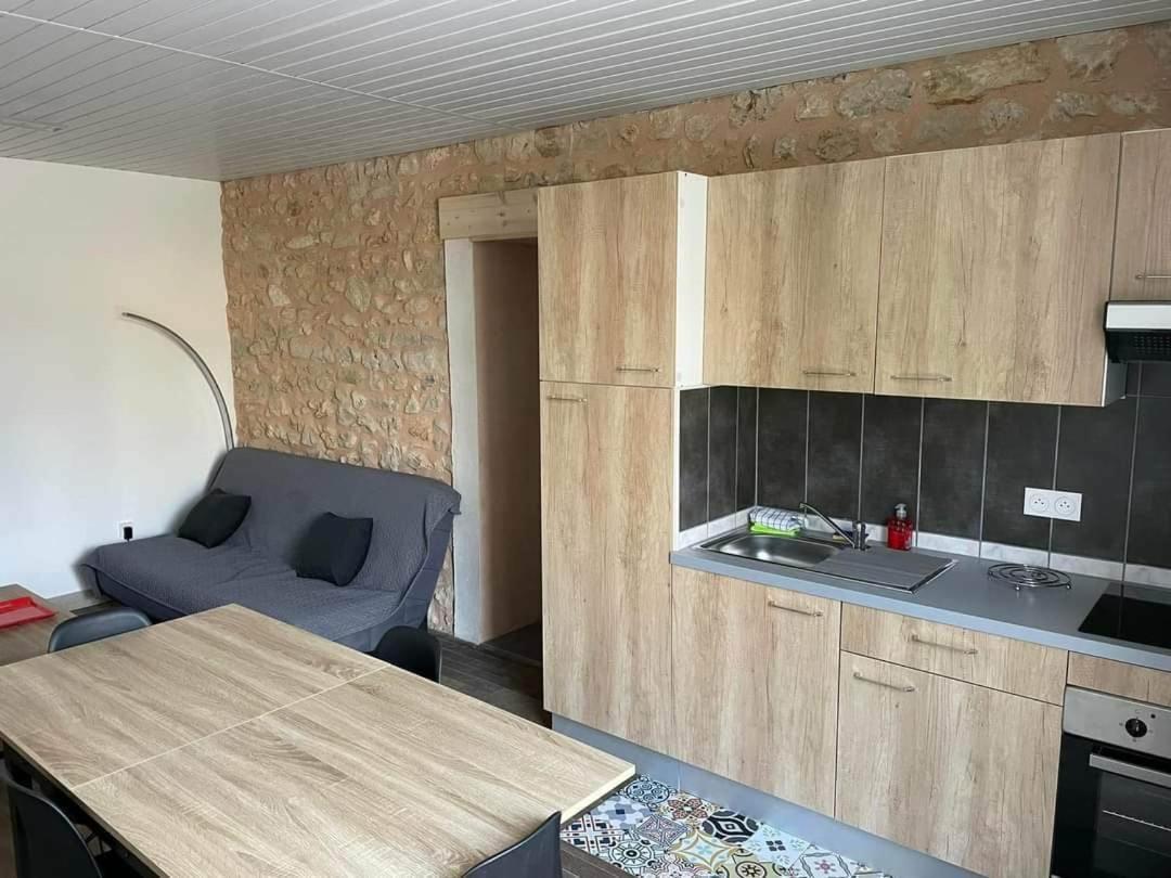 Chez Samb Βίλα Lussac-les-Chateaux Εξωτερικό φωτογραφία